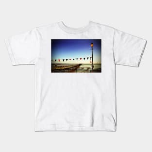 Southend on Sea Pier Beach Essex England Kids T-Shirt